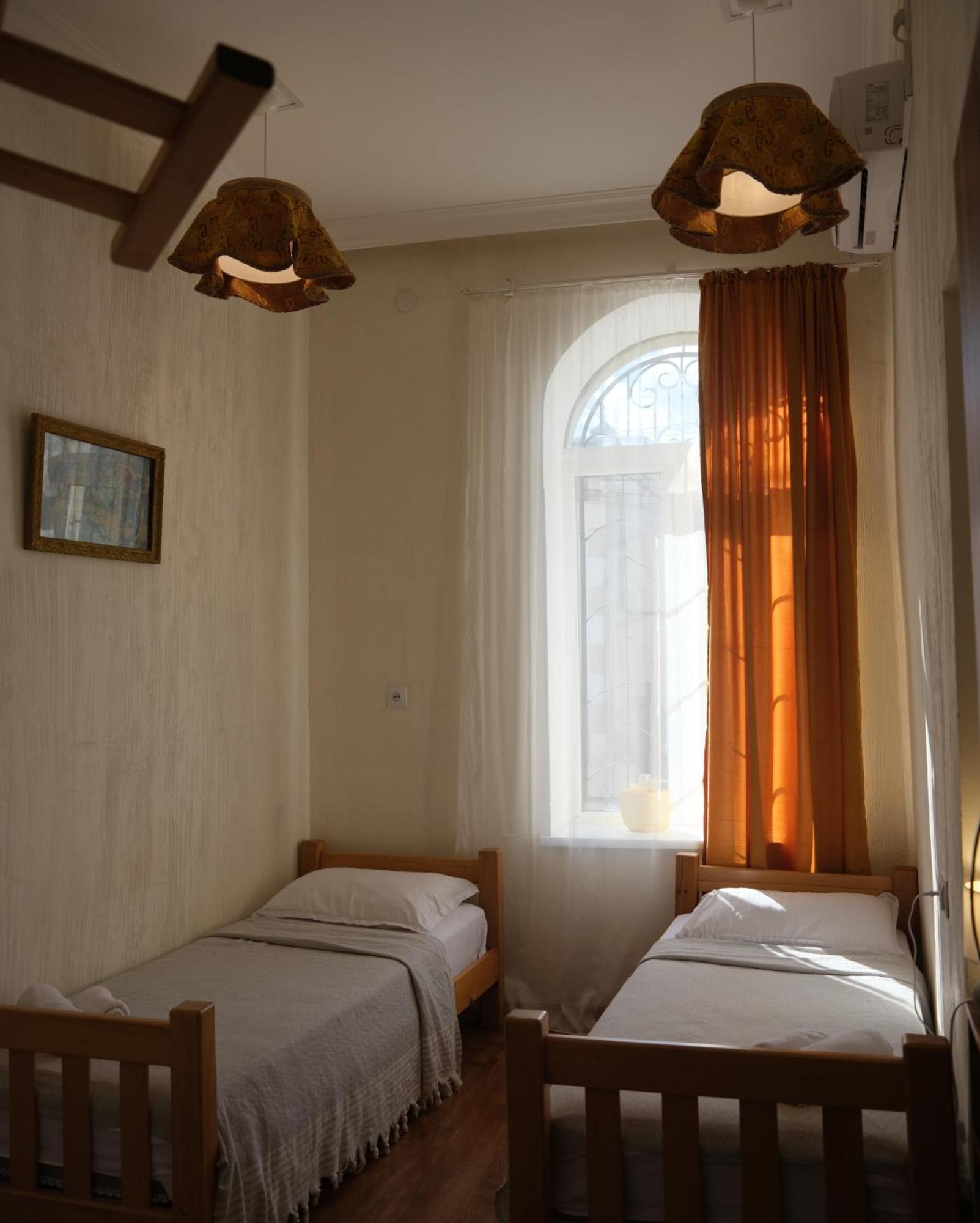 Hotel 1870 Kutaisi Zewnętrze zdjęcie